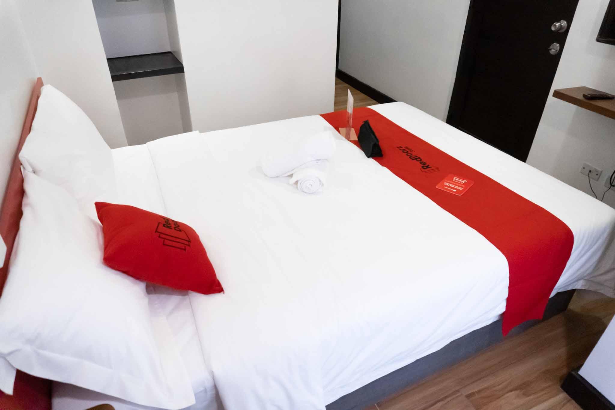 Reddoorz Plus At Mm Hotel Las Pinas Former Reddoorz Plus Near Bamboo Organ Exteriér fotografie