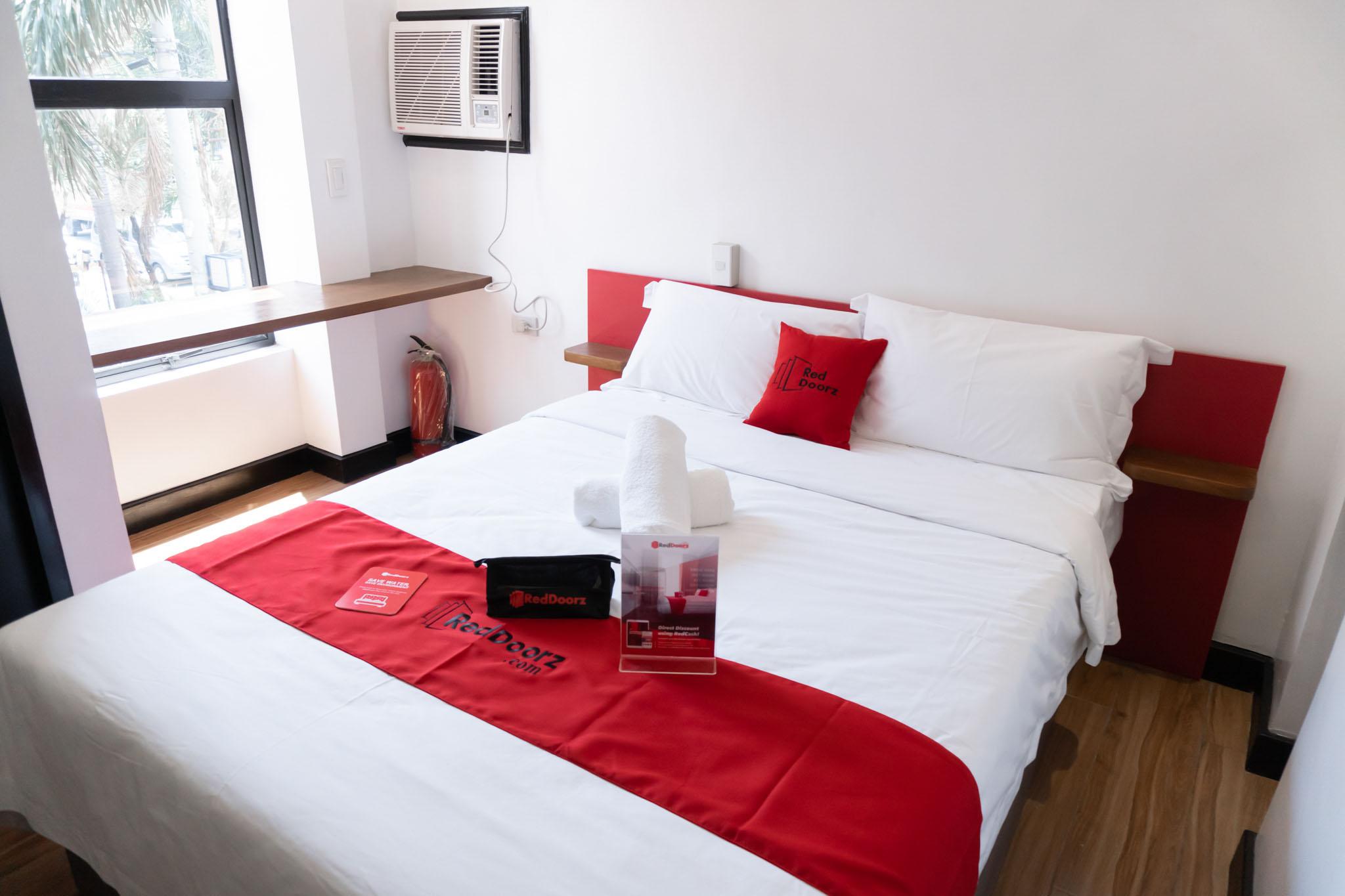 Reddoorz Plus At Mm Hotel Las Pinas Former Reddoorz Plus Near Bamboo Organ Exteriér fotografie