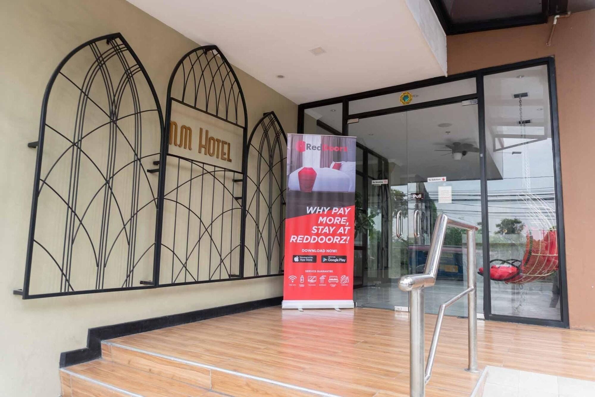 Reddoorz Plus At Mm Hotel Las Pinas Former Reddoorz Plus Near Bamboo Organ Exteriér fotografie