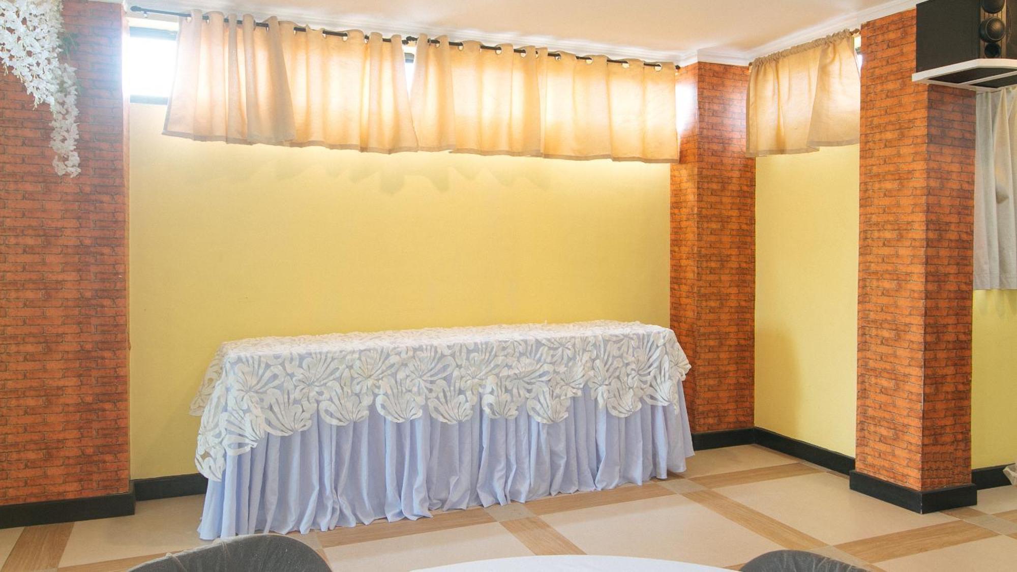 Reddoorz Plus At Mm Hotel Las Pinas Former Reddoorz Plus Near Bamboo Organ Exteriér fotografie