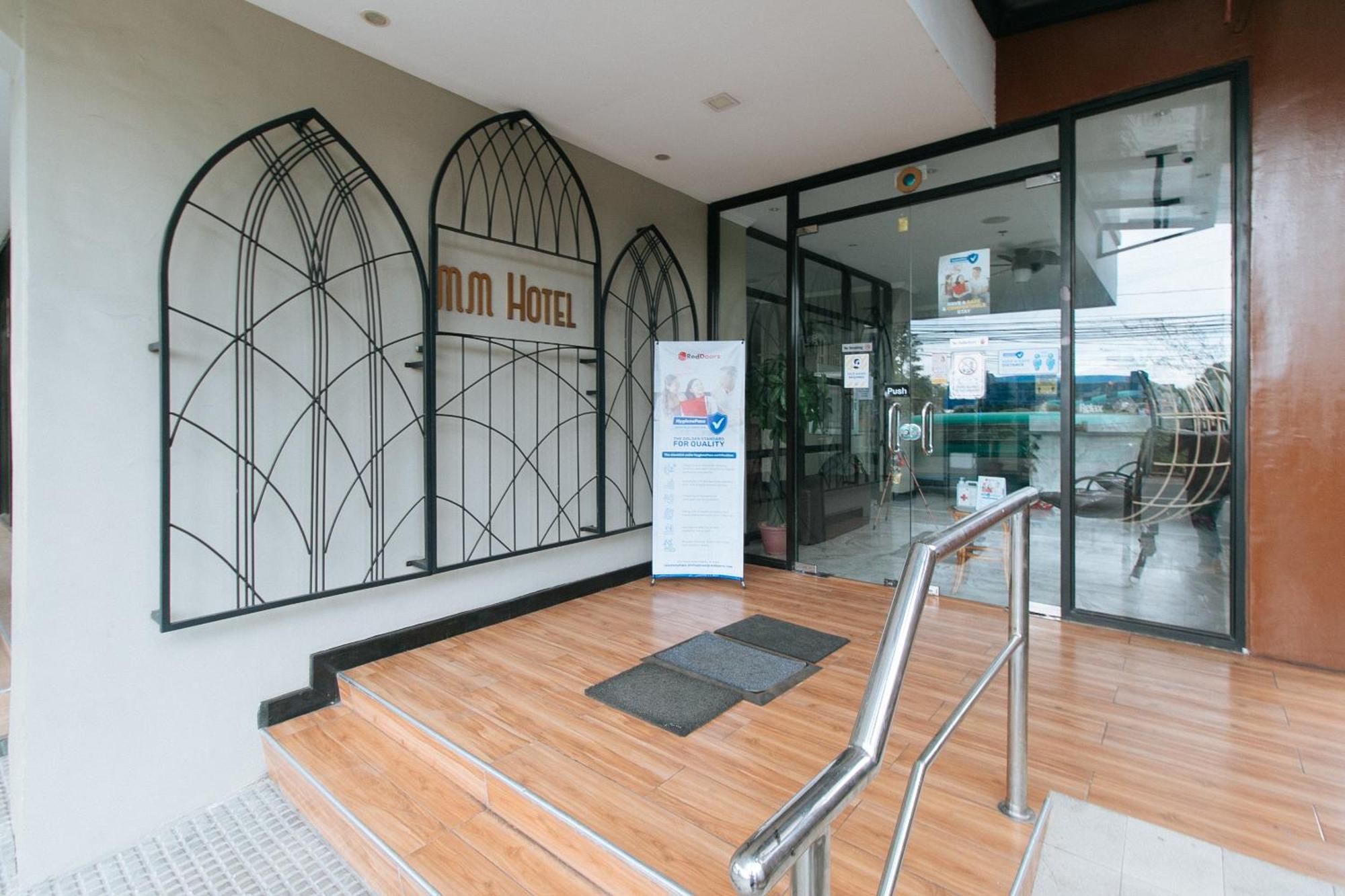 Reddoorz Plus At Mm Hotel Las Pinas Former Reddoorz Plus Near Bamboo Organ Exteriér fotografie