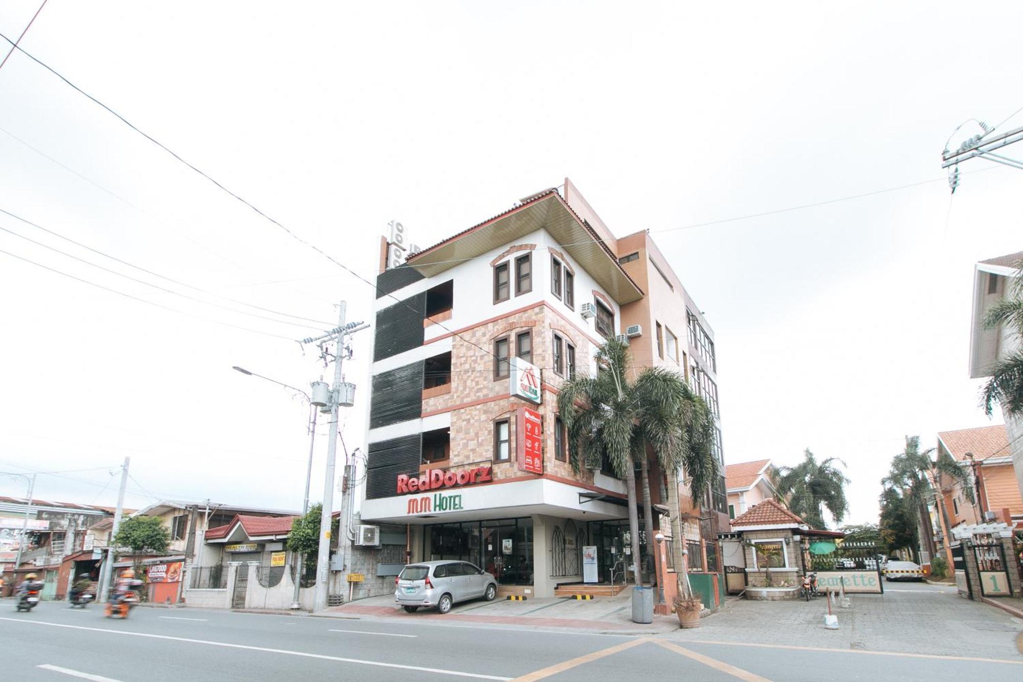 Reddoorz Plus At Mm Hotel Las Pinas Former Reddoorz Plus Near Bamboo Organ Exteriér fotografie